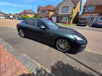 2016 Porsche Panamera