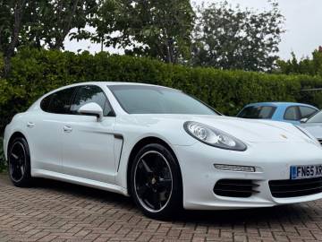 2015 Porsche Panamera