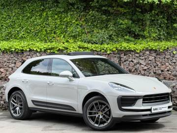 2022 Porsche Macan