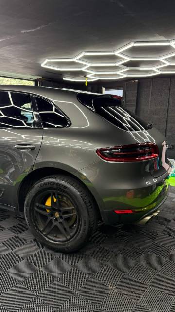 2014 Porsche Macan
