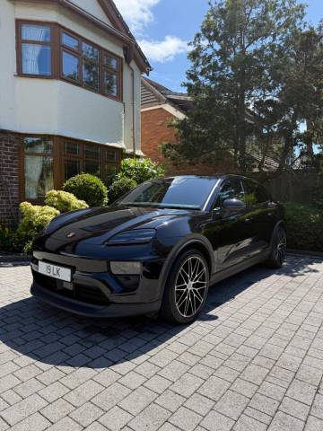 2025 Porsche Macan