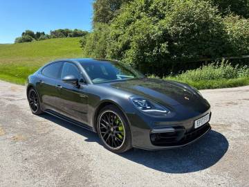 2017 Porsche Panamera
