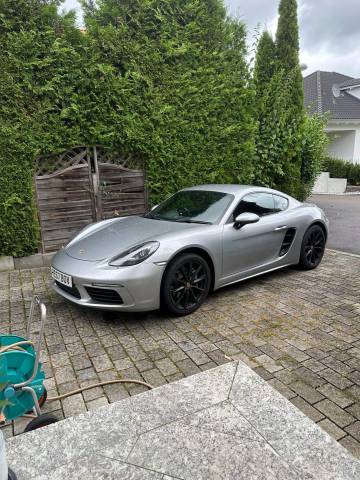 2017 Porsche 718 Cayman