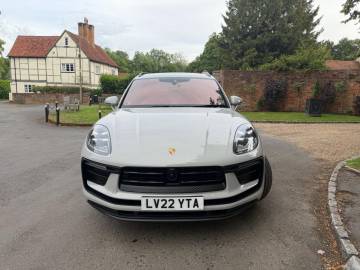 2022 Porsche Macan