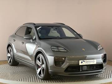 2025 Porsche Macan