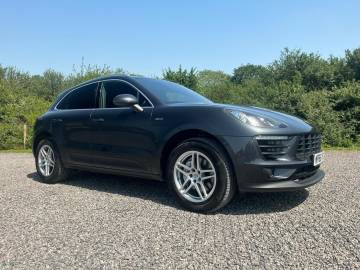 2016 Porsche Macan
