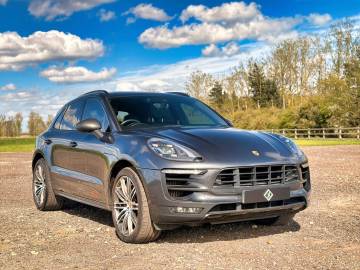 2016 Porsche Macan
