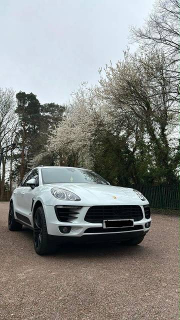 2015 Porsche Macan