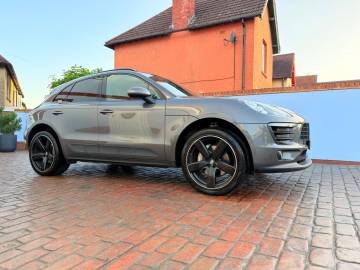2015 Porsche Macan