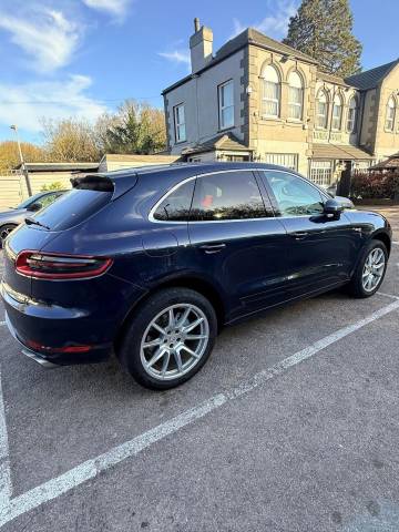 2016 Porsche Macan