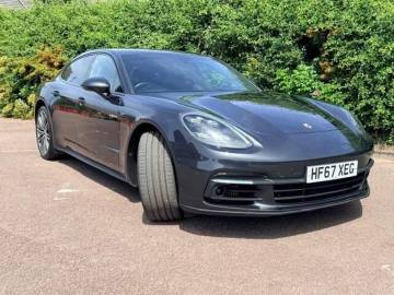 2017 Porsche Panamera