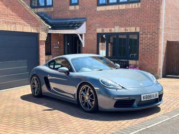 2016 Porsche 718 Cayman