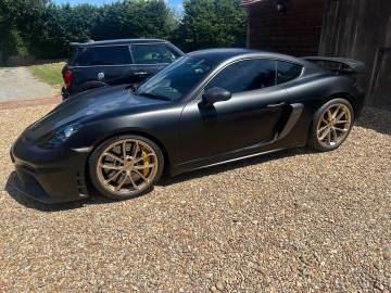 2022 Porsche 718 Cayman