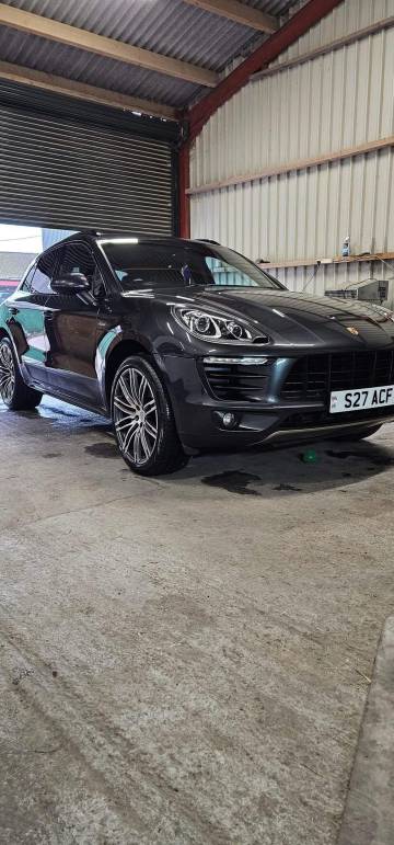 2016 Porsche Macan