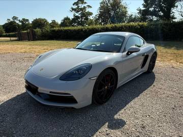 2019 Porsche 718 Cayman