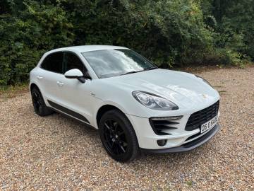 2015 Porsche Macan