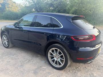 2016 Porsche Macan