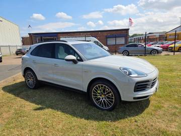 2022 Porsche Cayenne