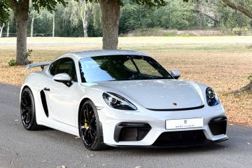2022 Porsche 718 Cayman