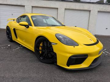 2022 Porsche 718 Cayman