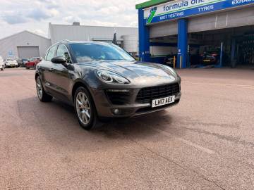 2017 Porsche Macan
