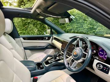 2022 Porsche Cayenne