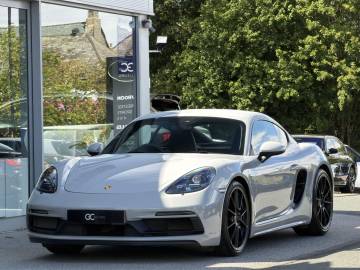 2021 Porsche 718 Cayman