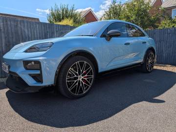 2025 Porsche Macan