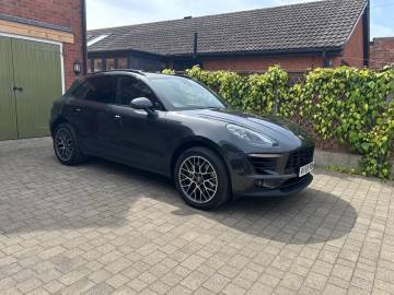 2017 Porsche Macan