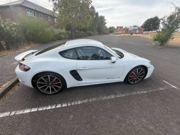 2017 Porsche 718 Cayman