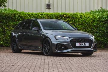 2023 Audi RS4 Avant