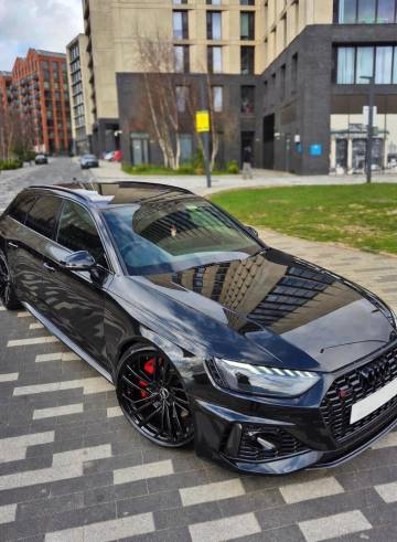 2020 Audi RS4 Avant