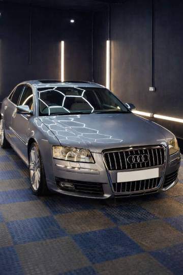 2007 Audi S8
