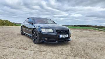 2006 Audi S8