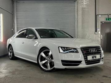 2013 Audi S8