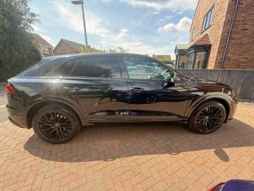 2024 Audi SQ8