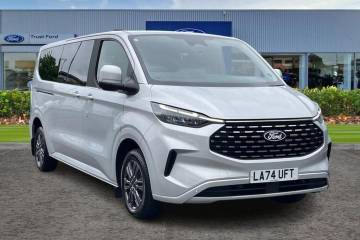 2025 Ford Tourneo Custom