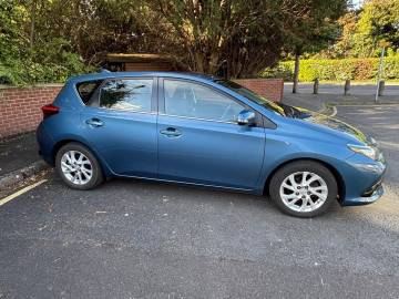 2017 Toyota Auris