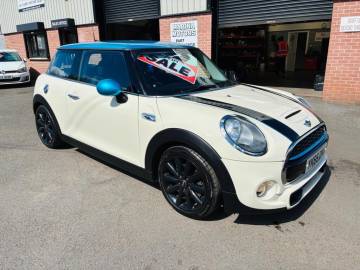 2015 MINI Hatch
