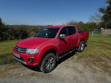 2015 Mitsubishi L200