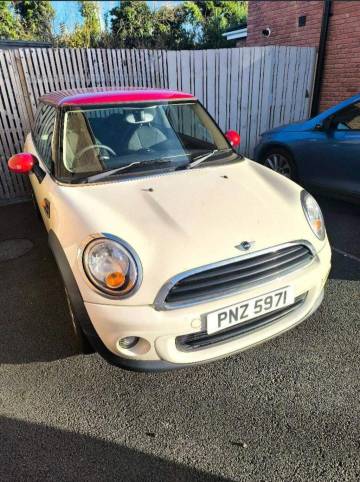 2011 MINI Hatch