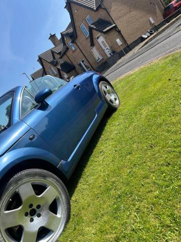 2004 Audi TT
