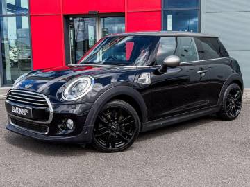 2017 MINI Hatch