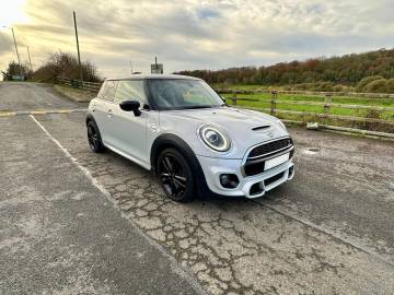 2019 MINI Hatch