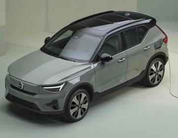 2023 Volvo XC40