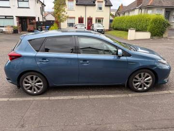 2016 Toyota Auris