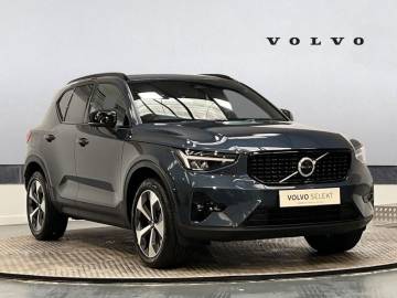 2025 Volvo XC40
