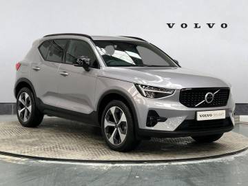 2025 Volvo XC40