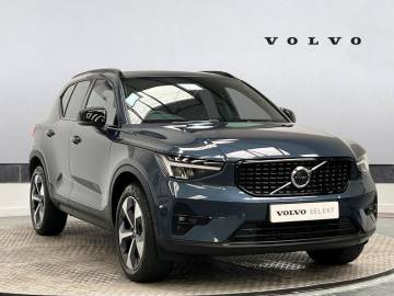 2025 Volvo XC40