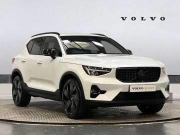 2025 Volvo XC40